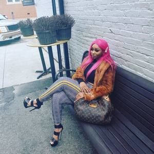 Meet your Posher, Candace